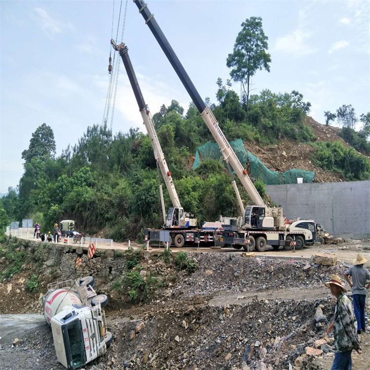 甘南甘南24小时应急道路救援吊装吊装现场实拍
